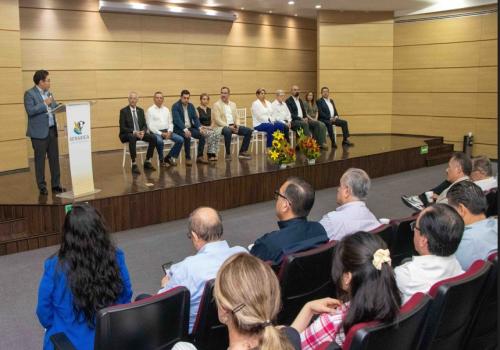 Actualmente hay 440 establecimientos TIF, de los cuales 146 exportan a 62 países como Estados Unidos de América, Canadá, China, entre otros Actualmente hay 440 establecimientos TIF, de los cuales 146 exportan a 62 países como Estados Unidos de América, Canadá, China, entre otros