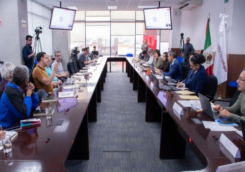 El director en jefe del Senasica, Javier Calderón Elizalde, expuso ante las y los investigadores que el organismo tutela la sanidad del campo mexicano mediante procedimientos avalados por la ciencia El director en jefe del Senasica, Javier Calderón Elizalde, expuso ante las y los investigadores que el organismo tutela la sanidad del campo mexicano mediante procedimientos avalados por la ciencia